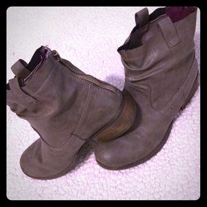 Cherokee ankle booties